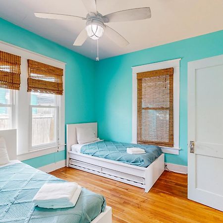 Sky Blue Beach Galveston Exterior photo
