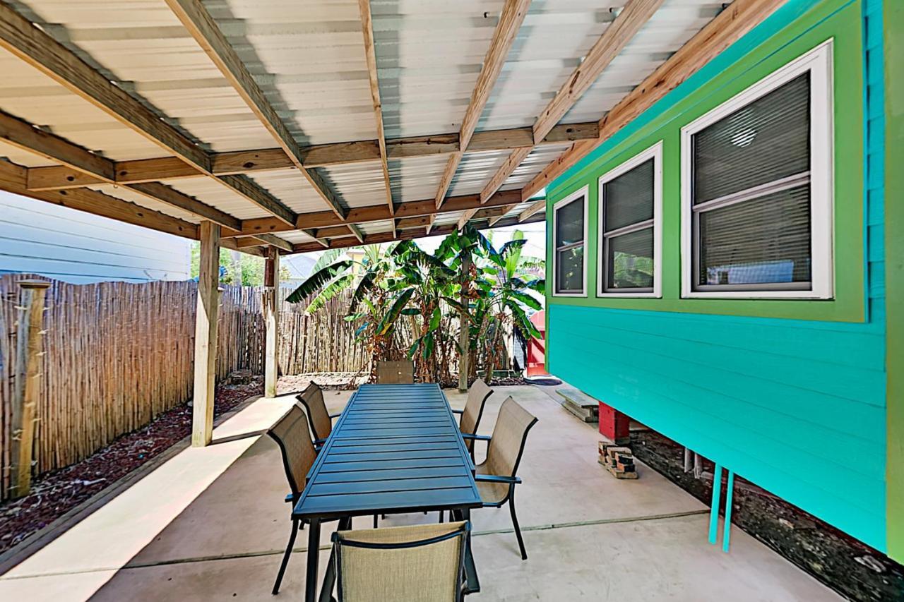 Sky Blue Beach Galveston Exterior photo